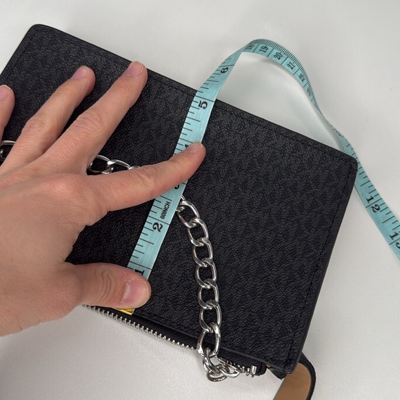 Michael Kors MK Signature Pull Chain Belt Bag black signature logo purse - Picture 12 of 12